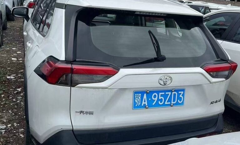 
								Toyota RAV4 2021 full									