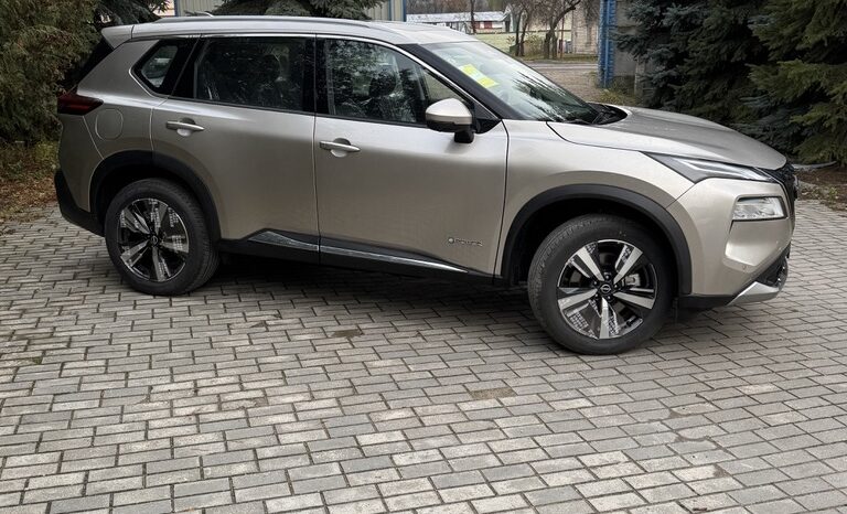 
								Nissan X-Trail 2024 ePower full									