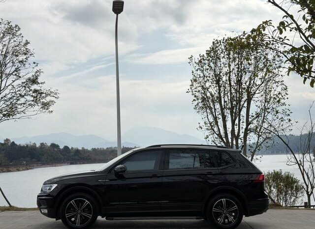 
								Volkswagen Tiguan L 2021 280TSI full									