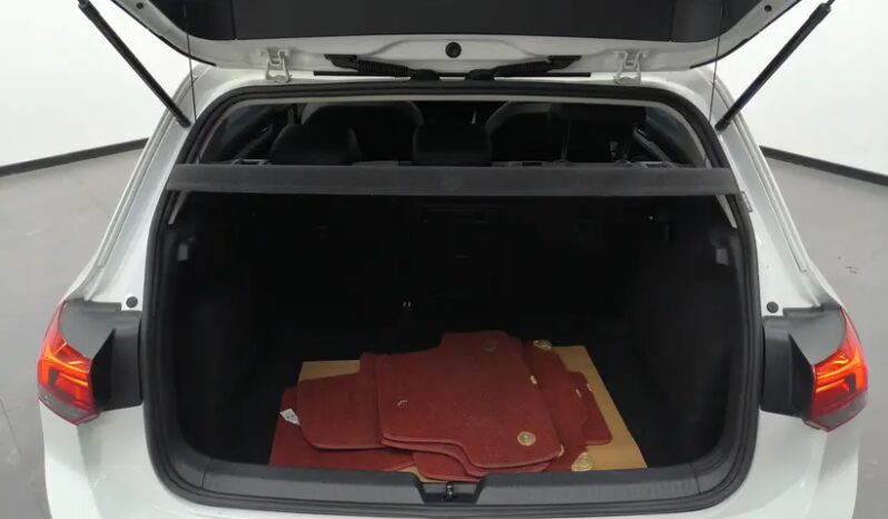 
								Volkswagen Golf 2021 280TSI DSG Pro full									