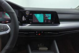 
										Volkswagen Golf 2021 280TSI DSG Pro full									