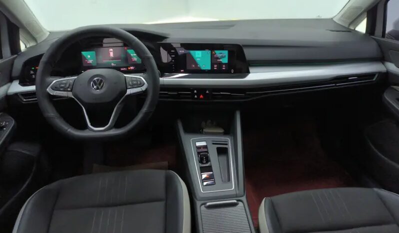 
								Volkswagen Golf 2021 280TSI DSG Pro full									