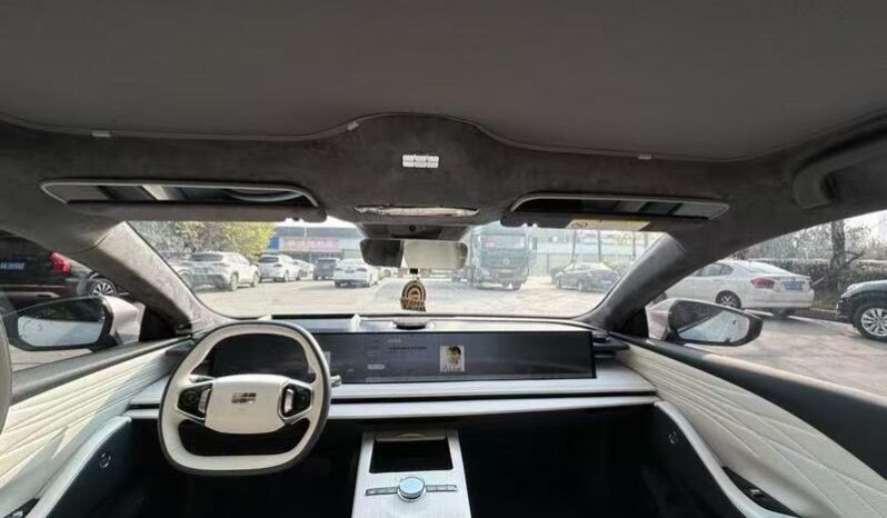 
								Geely Galaxy E8 Luxury full									