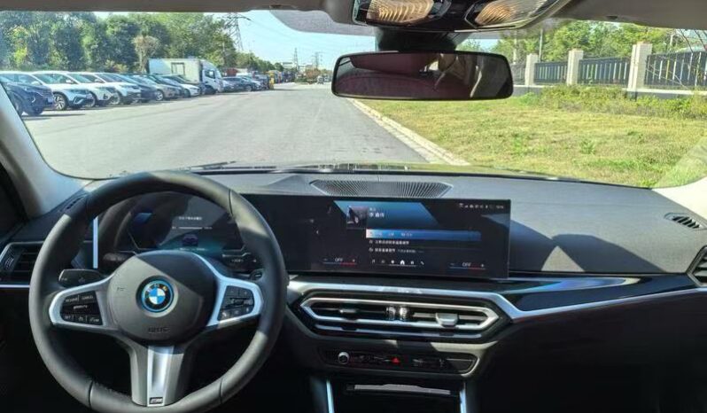 
								BMW i3 eDrive 35i 2025 full									